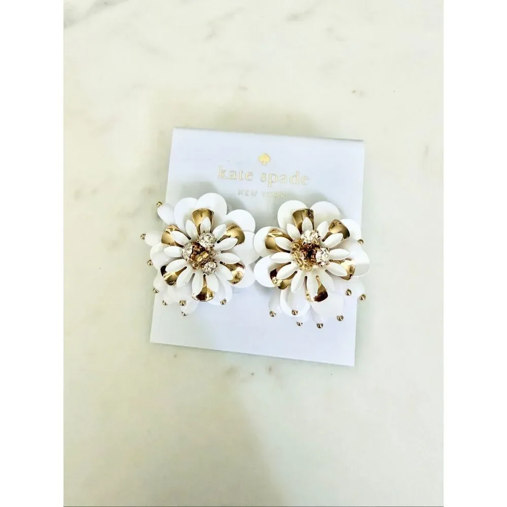 Kate Spade White Enamel Floral Statement Stud Earrings Gold Tone Crystal Daisy